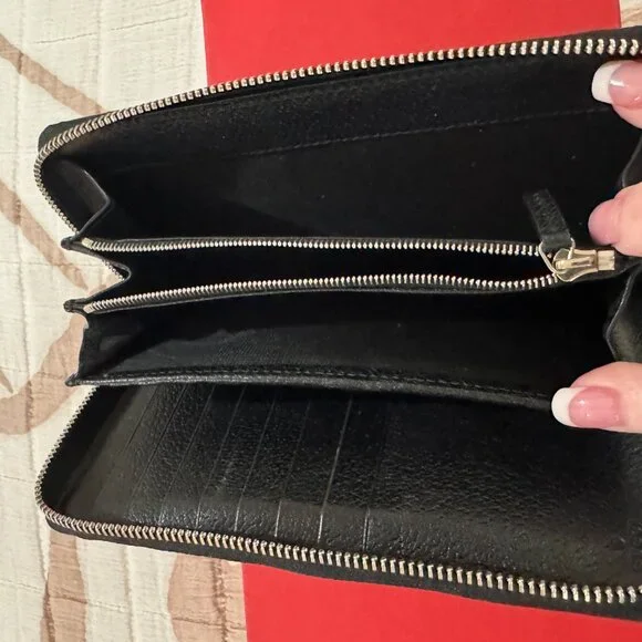 Gucci Wallet – Great Condition - Picture 3 of 5